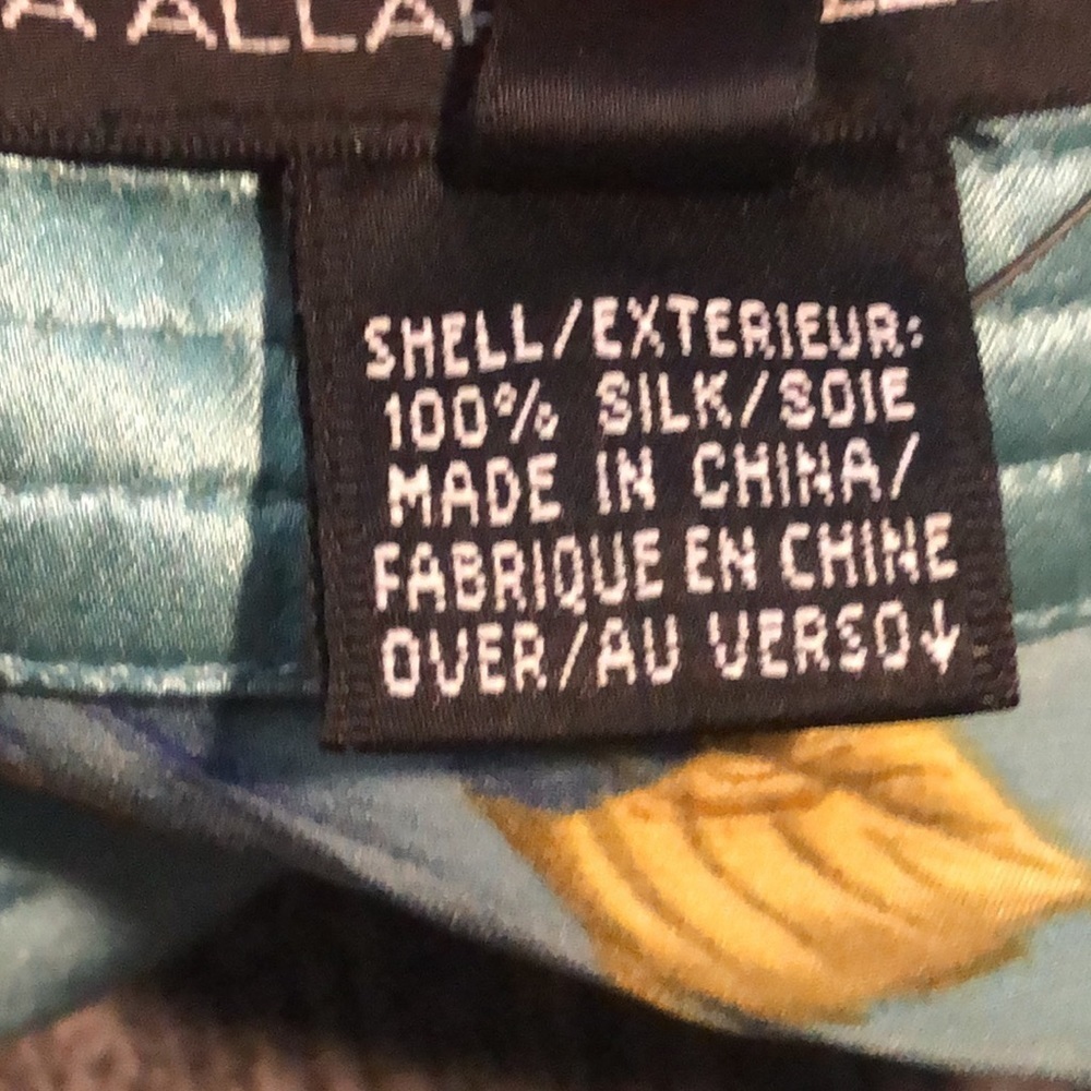 COPY - Linda Allaedellen Tracy 100% Silk floral top! NWT - Picture 2 of 2